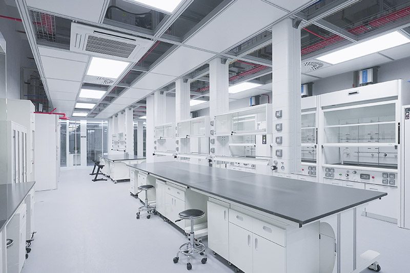 鹤庆实验室革新：安全与科技的现代融合